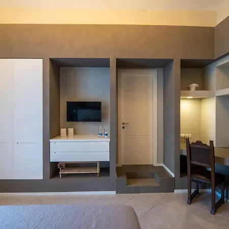 Couette-café Mercatello Naples