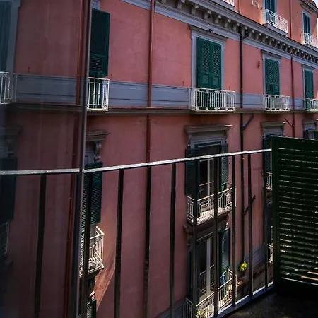 Mercatello 3* Neapel